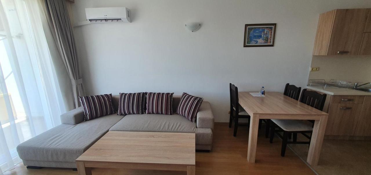 Vp Kristal Apartment *